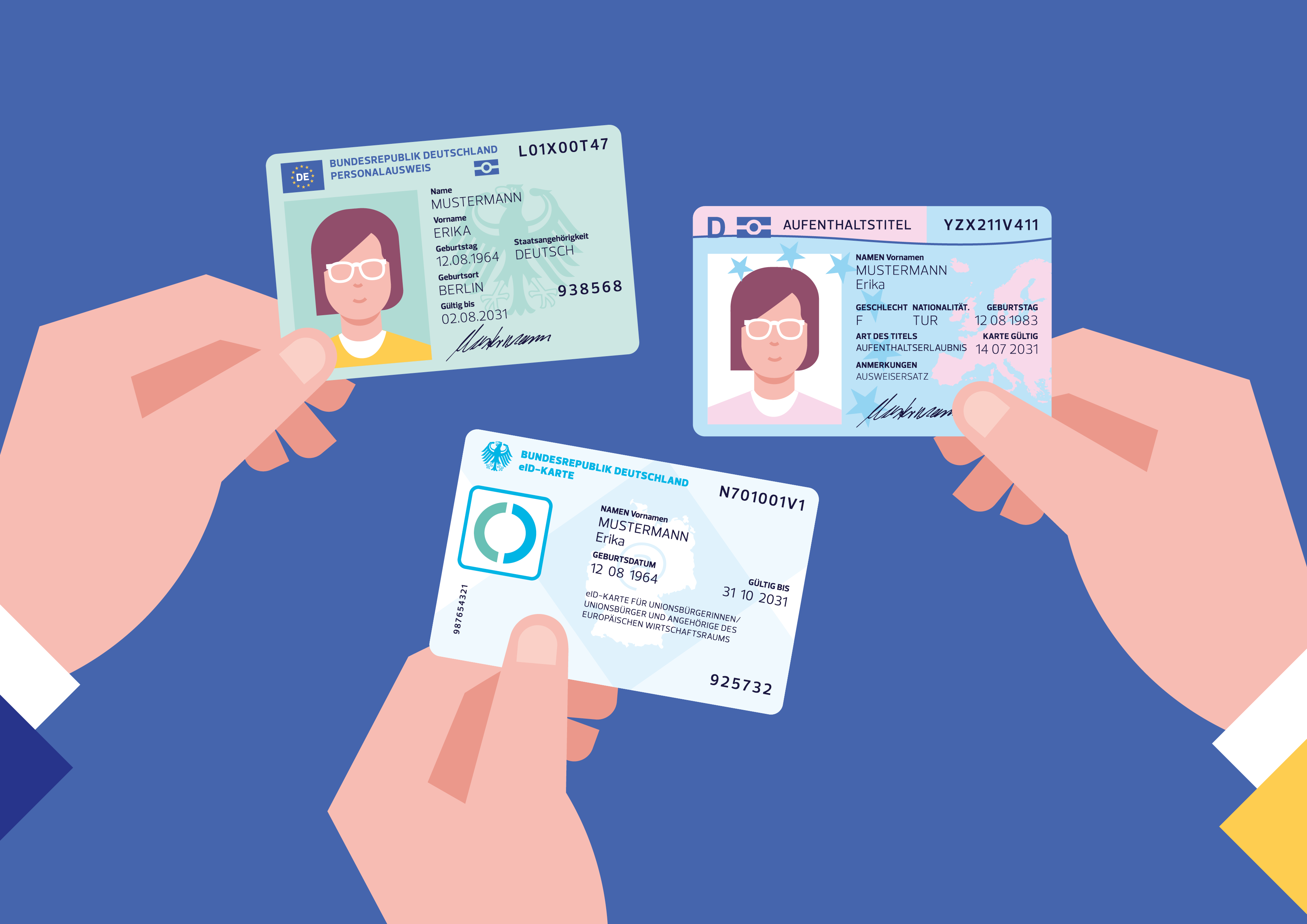 Drei Hände halten einen Personalausweis, eine Unionsbürgerkarte und einen elektronischer Aufenthaltstitel