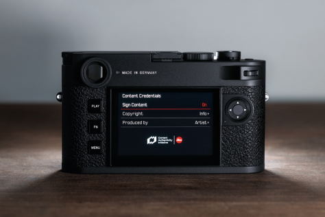 Leica camera with Content Credentials