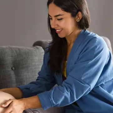 pregnant woman midwife